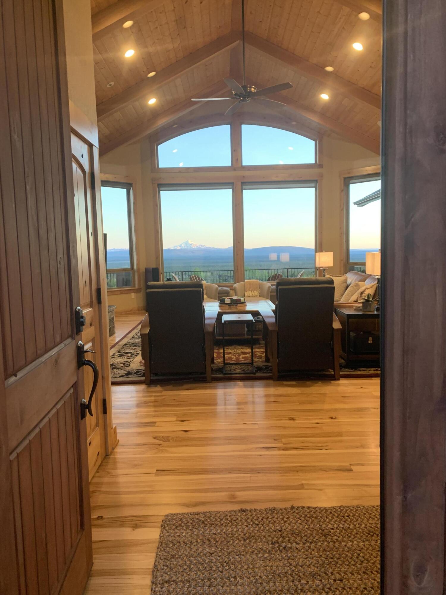 Eagle Crest - Residential