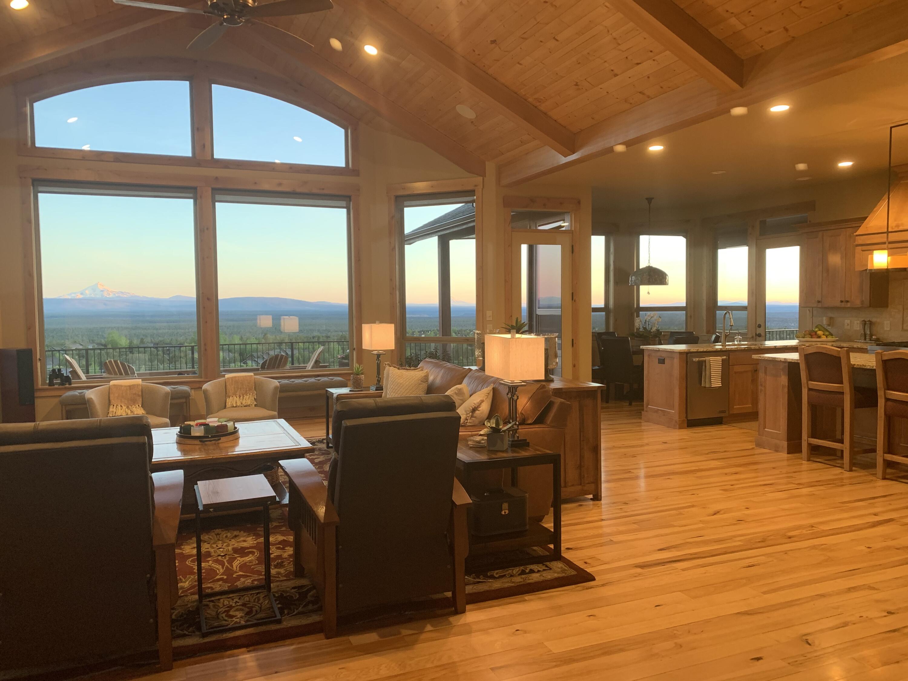 Eagle Crest - Residential