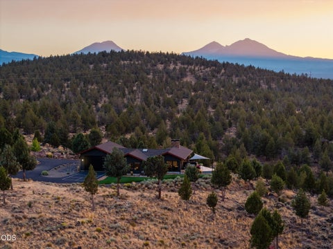Photo of 17771 Warrin Road, Sisters, OR 97759 (MLS # 220227904)
