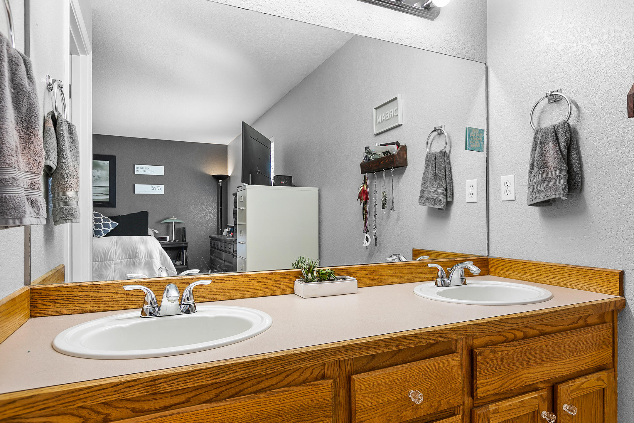 Redhawk - Residential