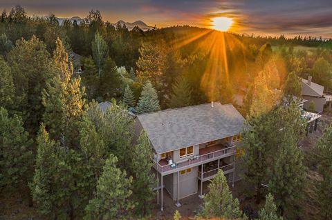 Tiny photo for 3560 NW Braid Drive, Bend, OR 97703 (MLS # 220217339)