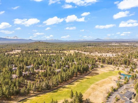 Tiny photo for 3560 NW Braid Drive, Bend, OR 97703 (MLS # 220217339)