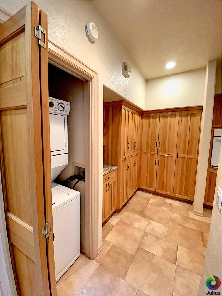 StoneTH - Residential