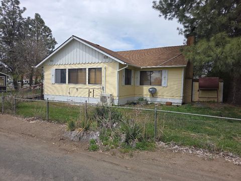 Photo of 31663 Oregon 70, Bonanza, OR 97623 (MLS # 220220191)