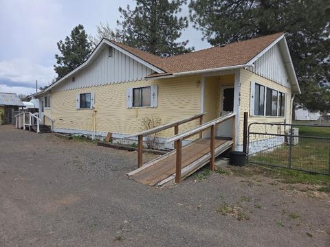 Tiny photo for 31663 Oregon 70, Bonanza, OR 97623 (MLS # 220220191)