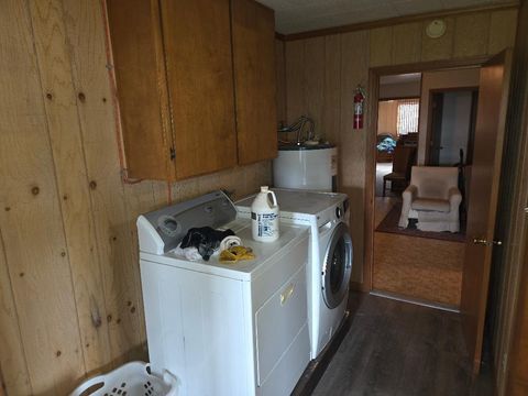 Tiny photo for 31663 Oregon 70, Bonanza, OR 97623 (MLS # 220220191)