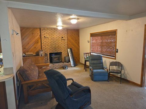 Tiny photo for 31663 Oregon 70, Bonanza, OR 97623 (MLS # 220220191)