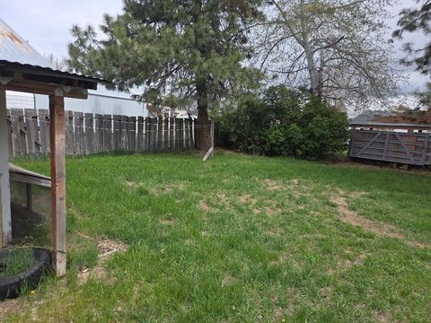 Tiny photo for 31663 Oregon 70, Bonanza, OR 97623 (MLS # 220220191)