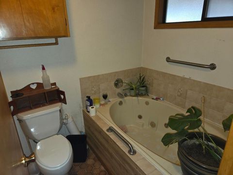Tiny photo for 31663 Oregon 70, Bonanza, OR 97623 (MLS # 220220191)