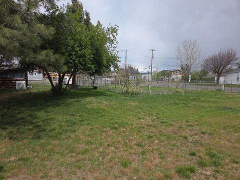 Tiny photo for 31663 Oregon 70, Bonanza, OR 97623 (MLS # 220220191)