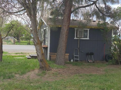 Tiny photo for 31663 Oregon 70, Bonanza, OR 97623 (MLS # 220220191)