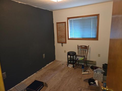 Tiny photo for 31663 Oregon 70, Bonanza, OR 97623 (MLS # 220220191)