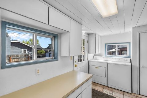 Tiny photo for 640 NW Delaware Avenue, Bend, OR 97703 (MLS # 220219876)