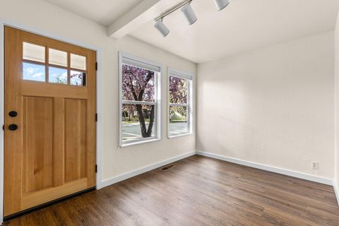 Tiny photo for 640 NW Delaware Avenue, Bend, OR 97703 (MLS # 220219876)