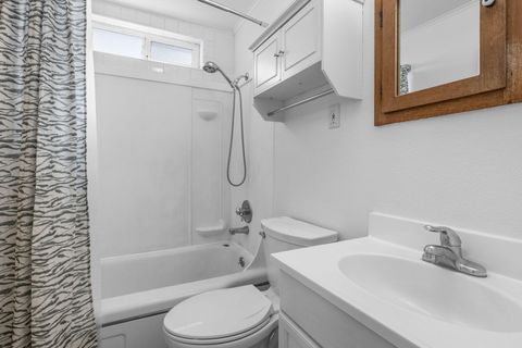 Tiny photo for 640 NW Delaware Avenue, Bend, OR 97703 (MLS # 220219876)