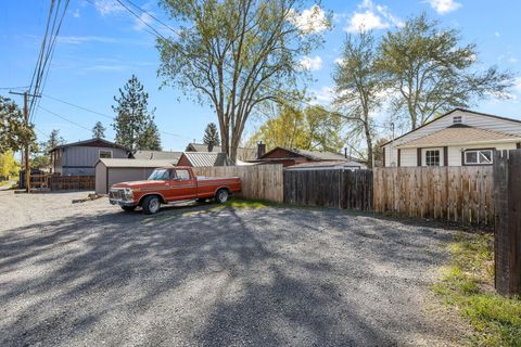 Tiny photo for 640 NW Delaware Avenue, Bend, OR 97703 (MLS # 220219876)