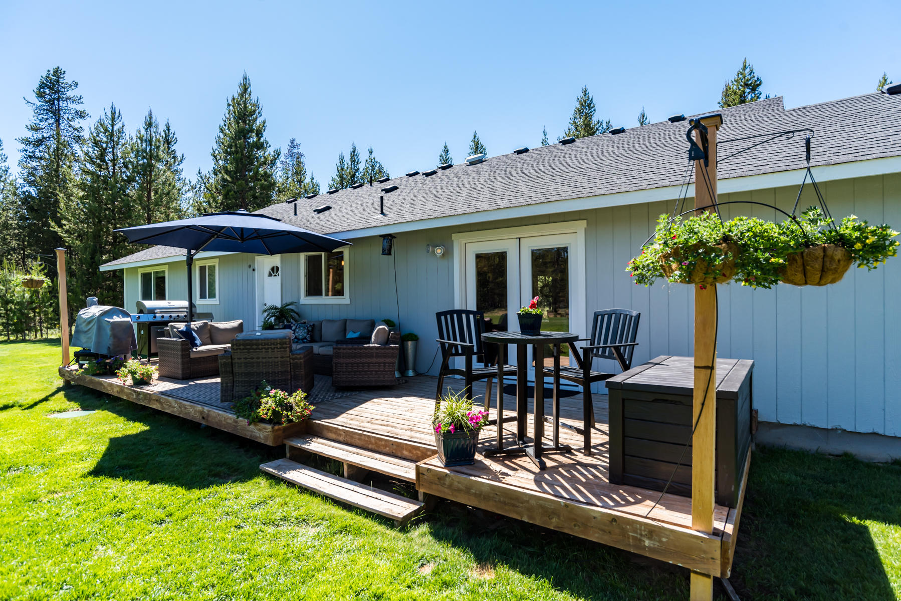 Los Pinos - Residential