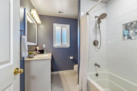 Tiny photo for 255 Queens Branch Road, Rogue River, OR 97537 (MLS # 220217661)