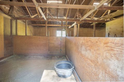 Tiny photo for 255 Queens Branch Road, Rogue River, OR 97537 (MLS # 220217661)