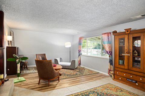 Tiny photo for 255 Queens Branch Road, Rogue River, OR 97537 (MLS # 220217661)