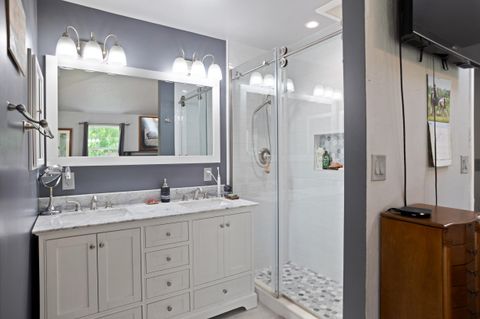 Tiny photo for 255 Queens Branch Road, Rogue River, OR 97537 (MLS # 220217661)