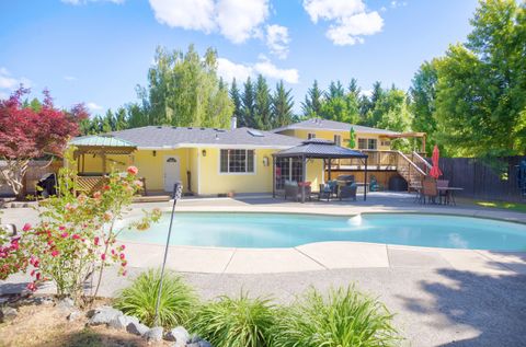 Tiny photo for 255 Queens Branch Road, Rogue River, OR 97537 (MLS # 220217661)