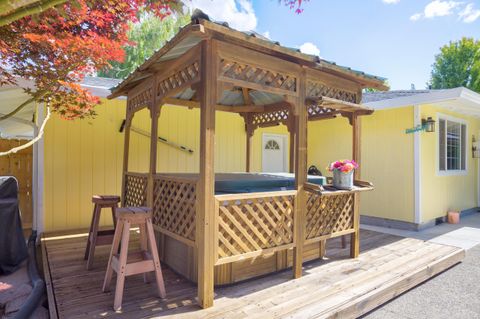 Tiny photo for 255 Queens Branch Road, Rogue River, OR 97537 (MLS # 220217661)