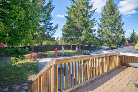 Tiny photo for 255 Queens Branch Road, Rogue River, OR 97537 (MLS # 220217661)