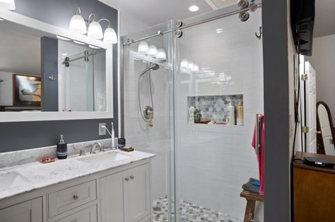 Tiny photo for 255 Queens Branch Road, Rogue River, OR 97537 (MLS # 220217661)