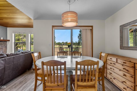 Tiny photo for 17810 W Core Road #28, Sunriver, OR 97707 (MLS # 220227048)