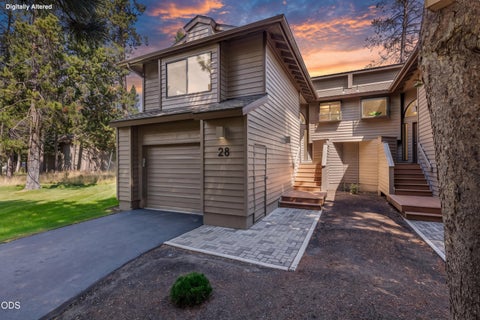 Photo of 17810 W Core Road #28, Sunriver, OR 97707 (MLS # 220227048)