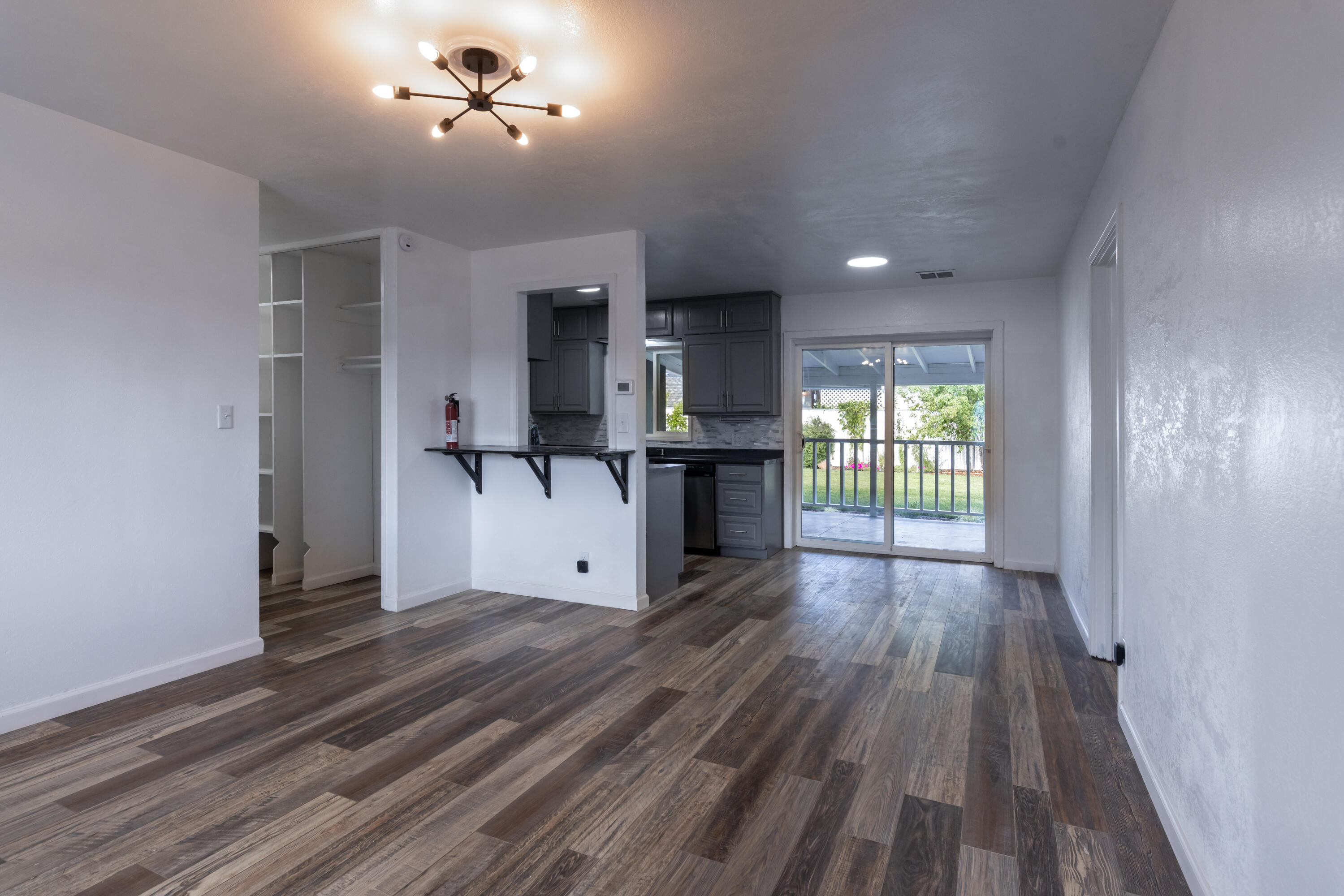 Old Orchard Manor - Residential