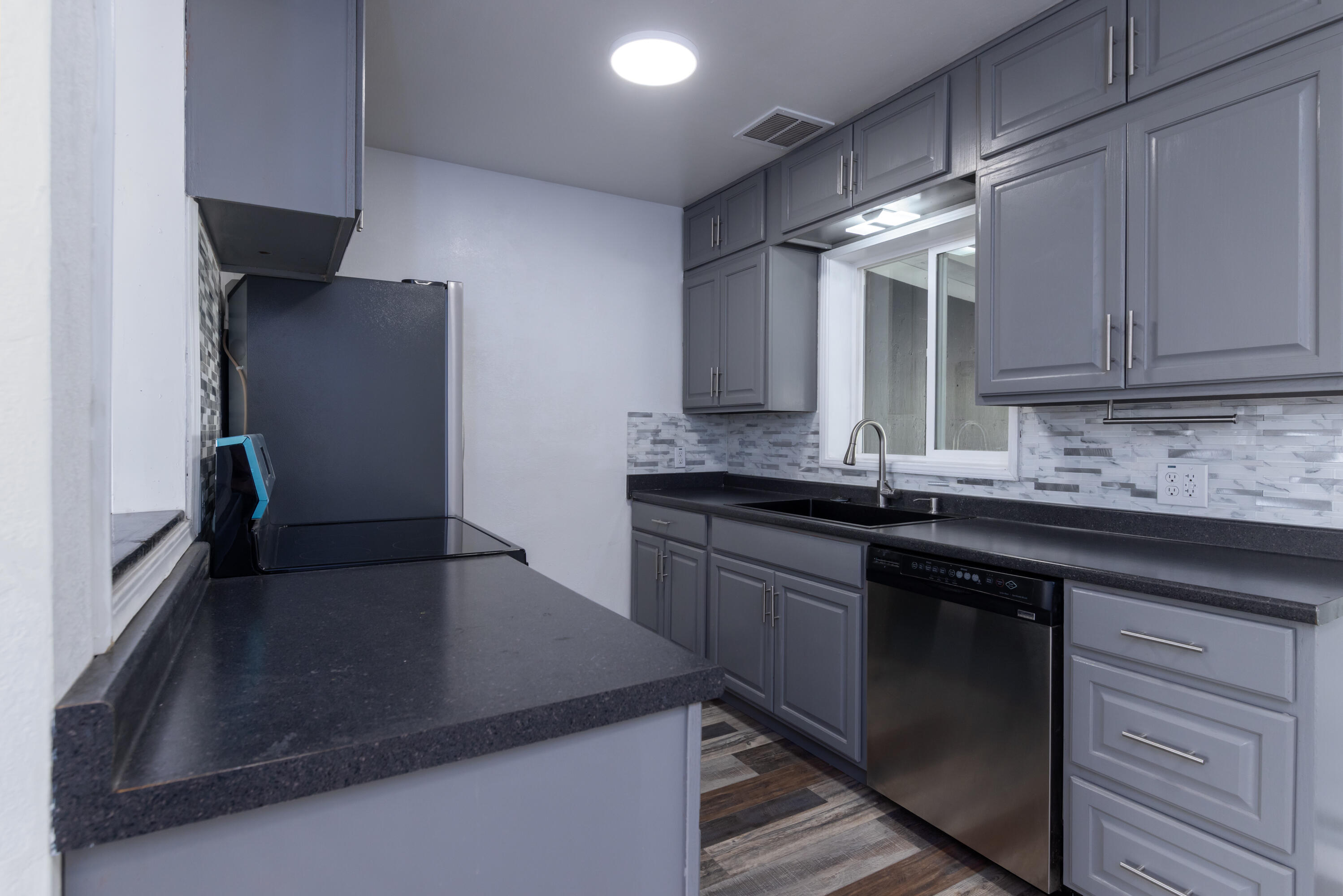 Old Orchard Manor - Residential