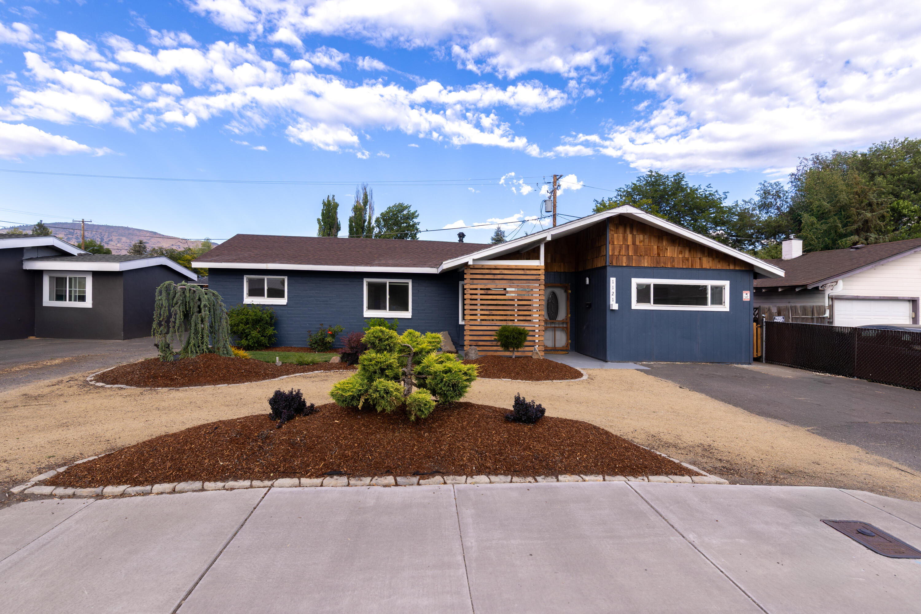 Old Orchard Manor - Residential