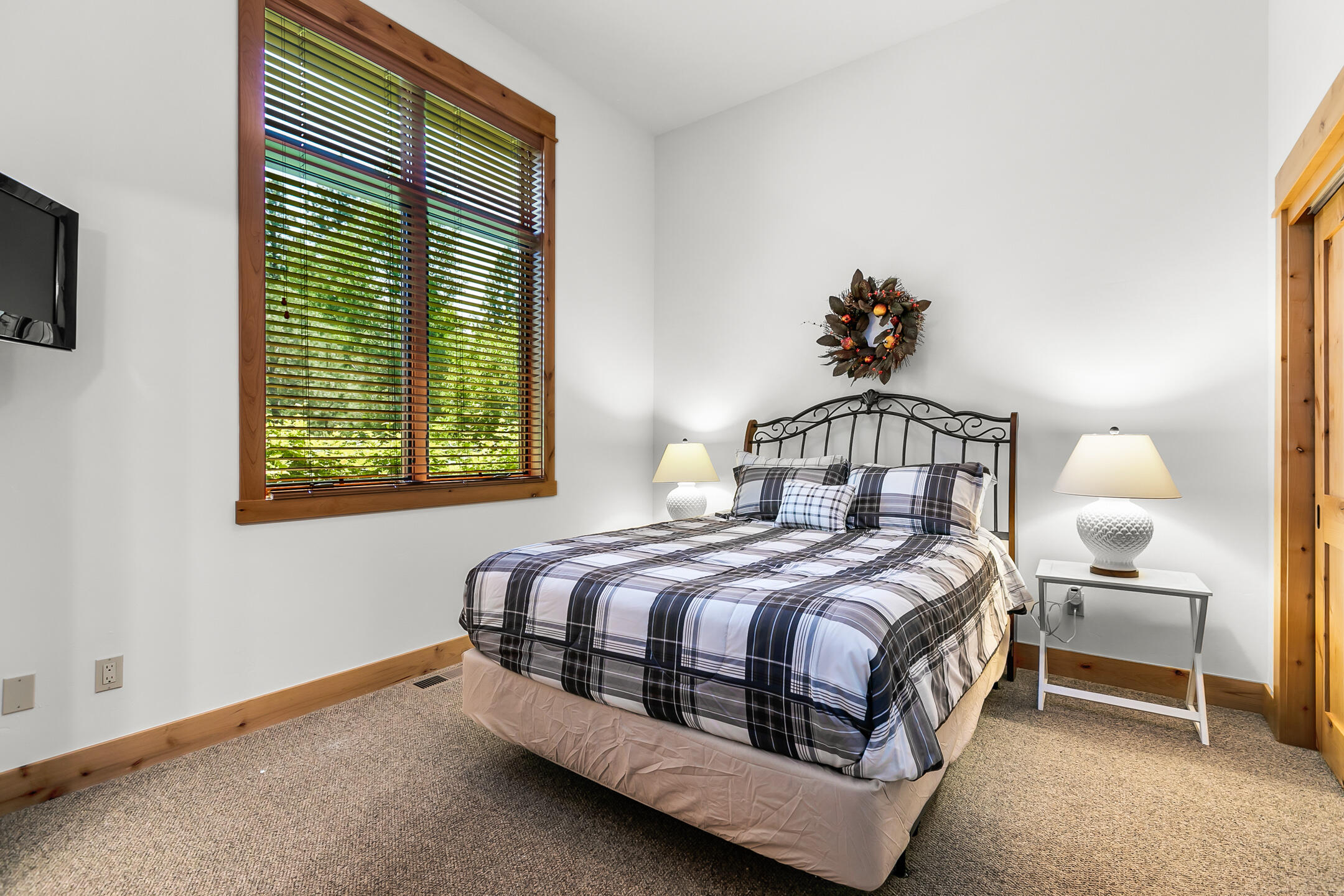 Broken Top - Residential