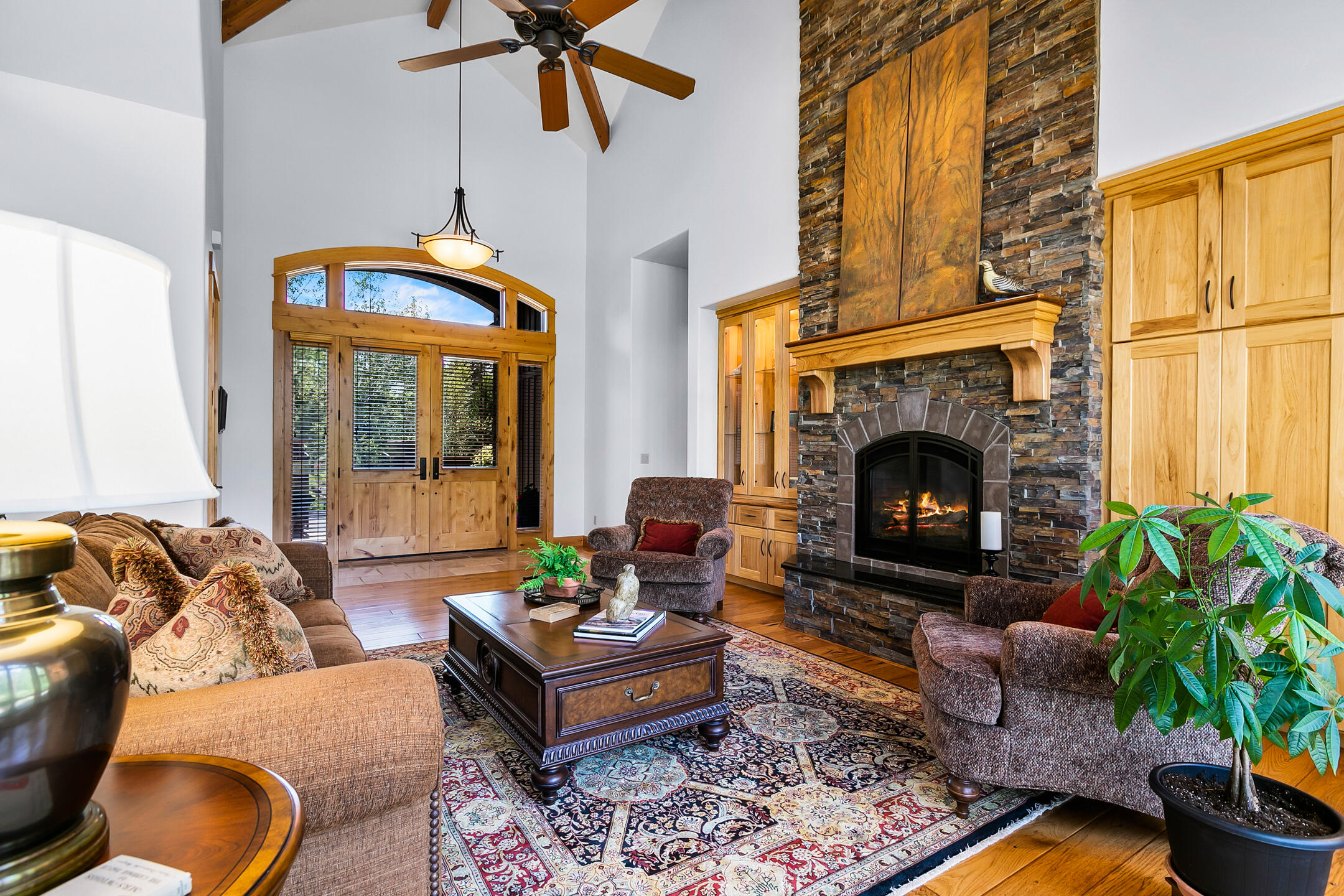 Broken Top - Residential