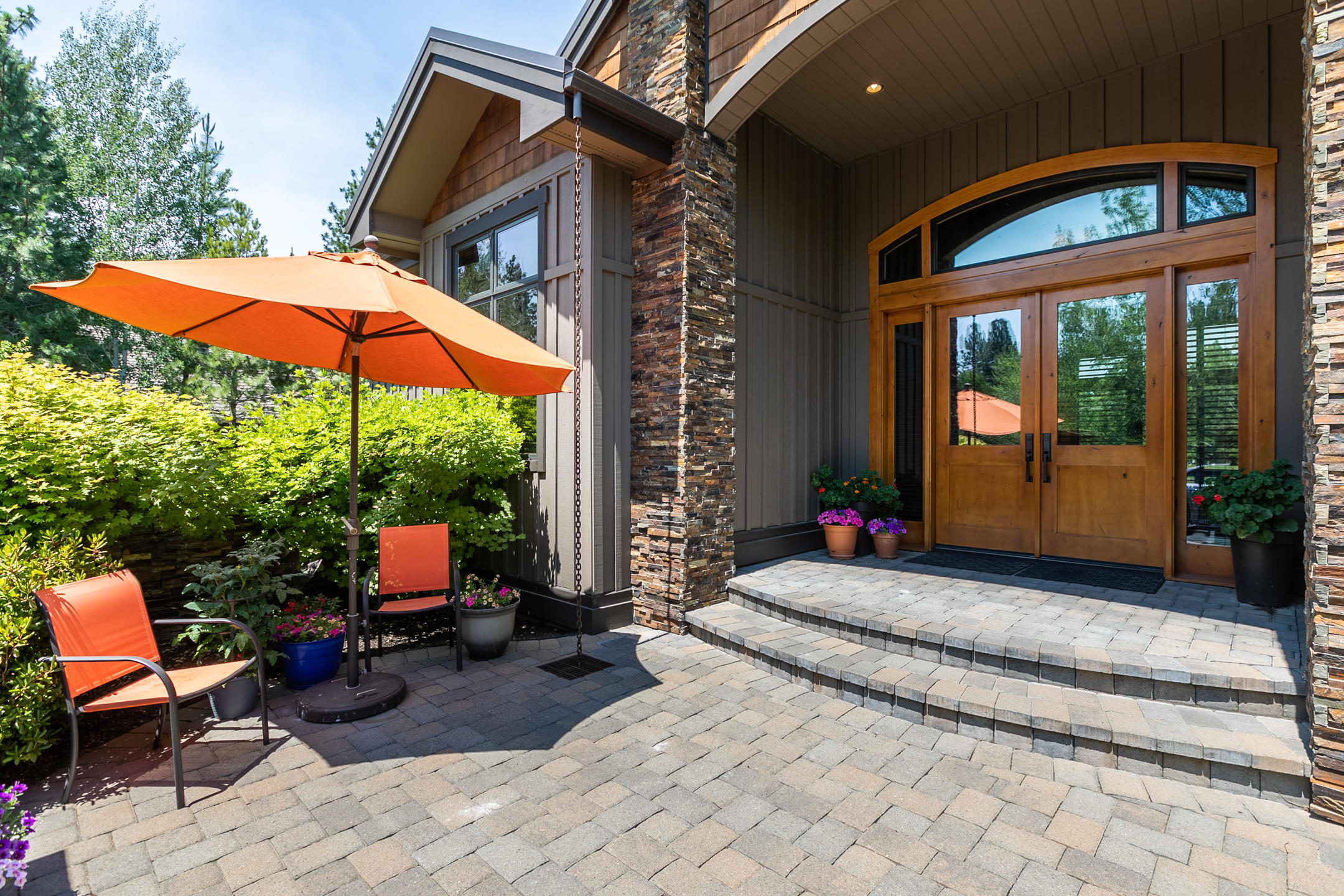 Broken Top - Residential