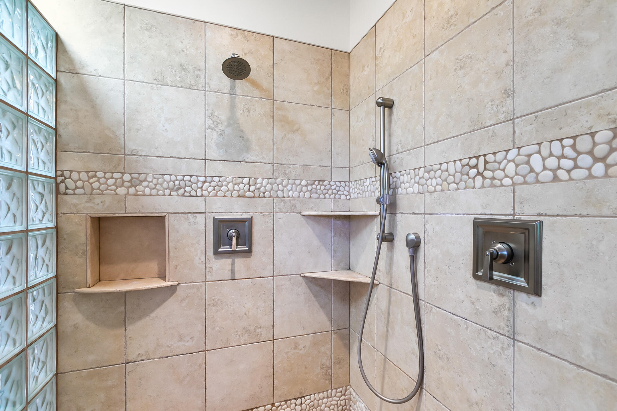 Broken Top - Residential