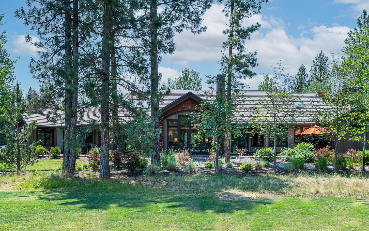 Broken Top - Residential