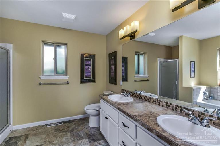 Oak Tree - Residential