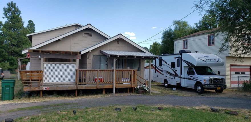 Large family home in the suburbs, 5bd, 3ba on fenced large lot. Covered deck on front and back porch. Living room and family room. New heater, New 80gal water heater. Some updates have been done, needs some cosmetic tlc. Lots of potential for a large family. New exterior siding, new roof, all new interior doors.