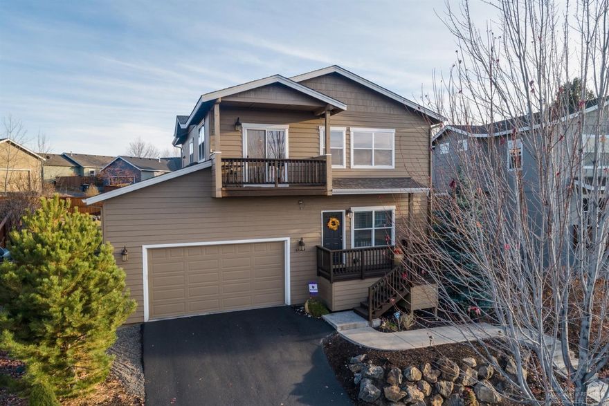 Enjoy stunning Cascade Mountain views from the living room and balcony of this beautiful 2-story home in Northpointe! The main level features 2 bedrooms, full bath, family room, and utility room. Upstairs features a spacious great room, dining area, kitchen with center island/breakfast bar, pantry, and stainless steel appliances, and the master suite with walk-in closet & dual sinks in the master bath. The home also features A/C, gas fireplace, vaulted ceilings, indoor & outdoor speaker system, and much more! The backyard was made for entertaining, including the deck, covered seating area with fire pit, and hot tub. Over-sized 2 car garage includes built-in cabinets and a slot wall system for storage and organization. Great location close to parks, schools, shopping & restaurants!<br>