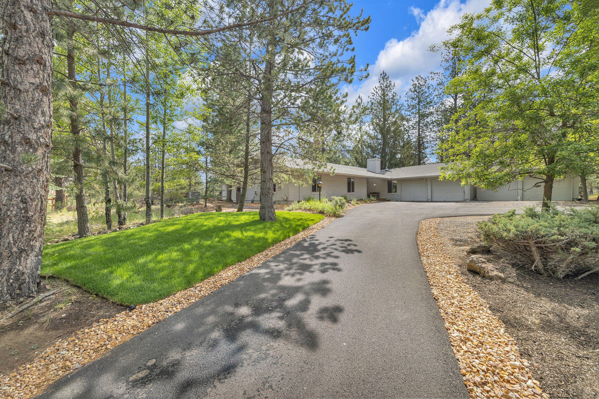 60142 W Ridgeview Drive