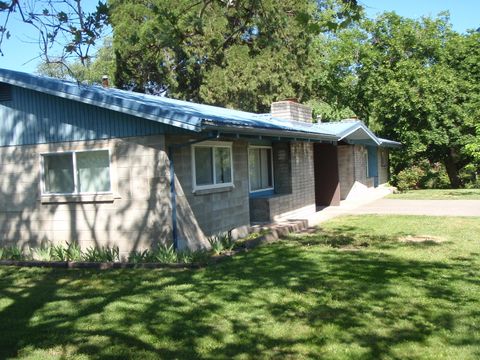 804 S Shasta Avenue 804\806 Eagle Point OR 97524