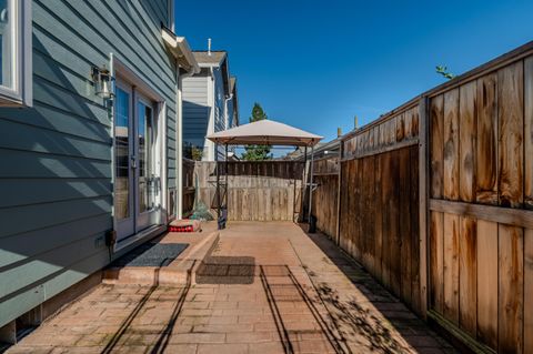 Tiny photo for 246 9th St Alley, Ashland, OR 97520 (MLS # 220212065)