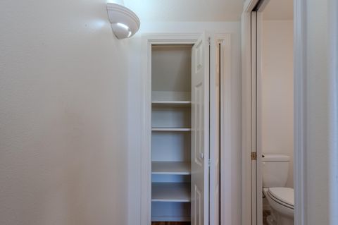 Tiny photo for 246 9th St Alley, Ashland, OR 97520 (MLS # 220212065)