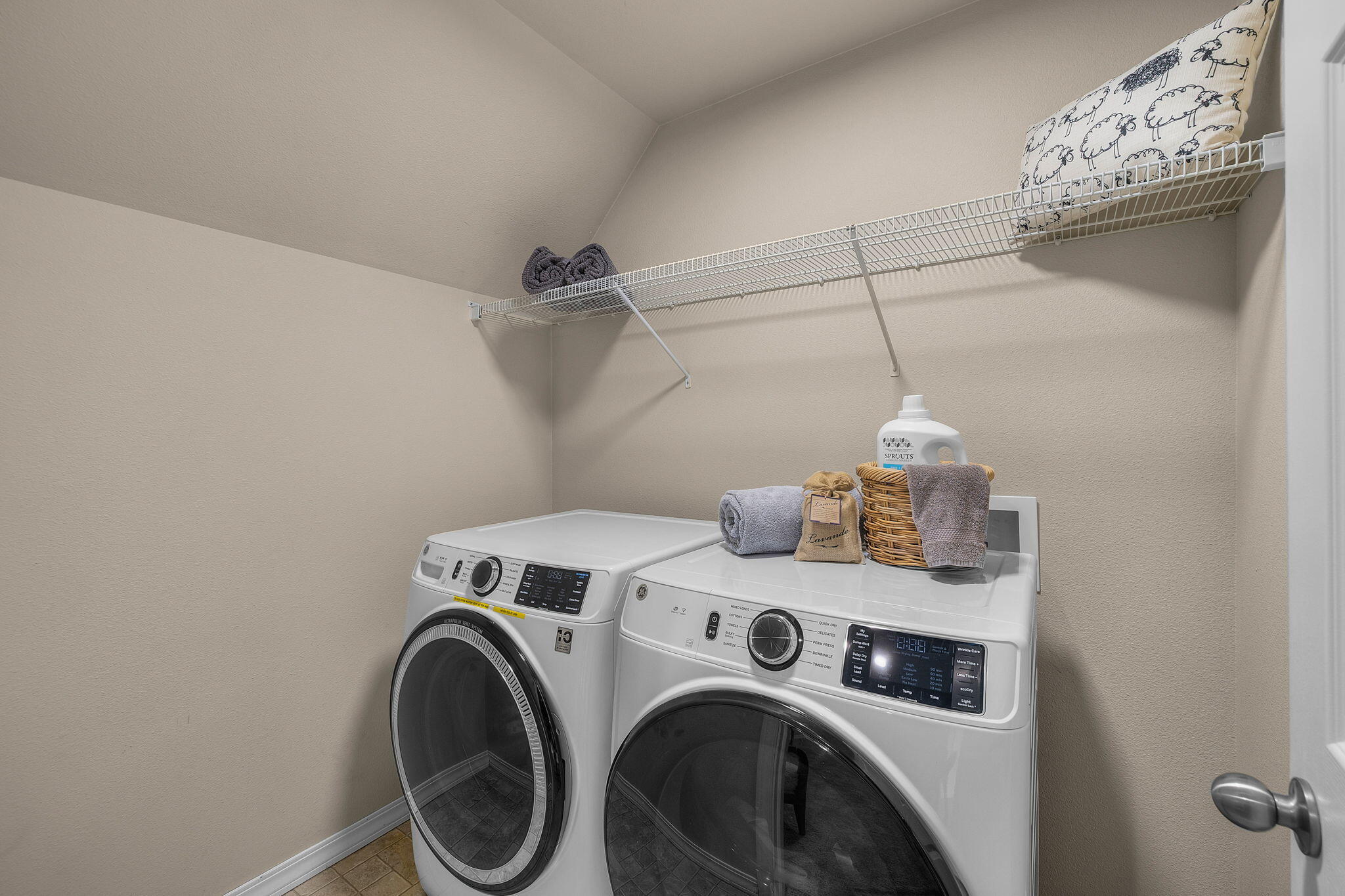 River Canyon Estates - Residential