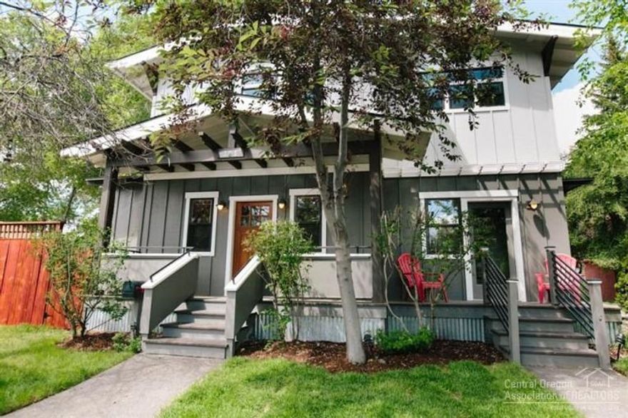 Gorgeous downtown home! This lovely home is within walking distance of downtown and the Old Mill. Brand new exterior paint, interior paint, carpets, and trim! Custom color concrete floors, open vault entry & living room, separate office w/private entrance. Fully landscaped with sunken hot tub. Home is cat5 wired throughout. Zoned RM. 1 bedroom, 1 bath apartment above garage 640 sq ft.