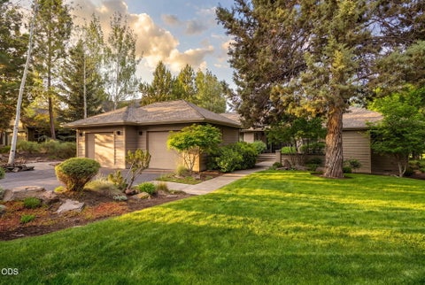 Photo of 2767 NW Champion Circle, Bend, OR 97703 (MLS # 220223194)