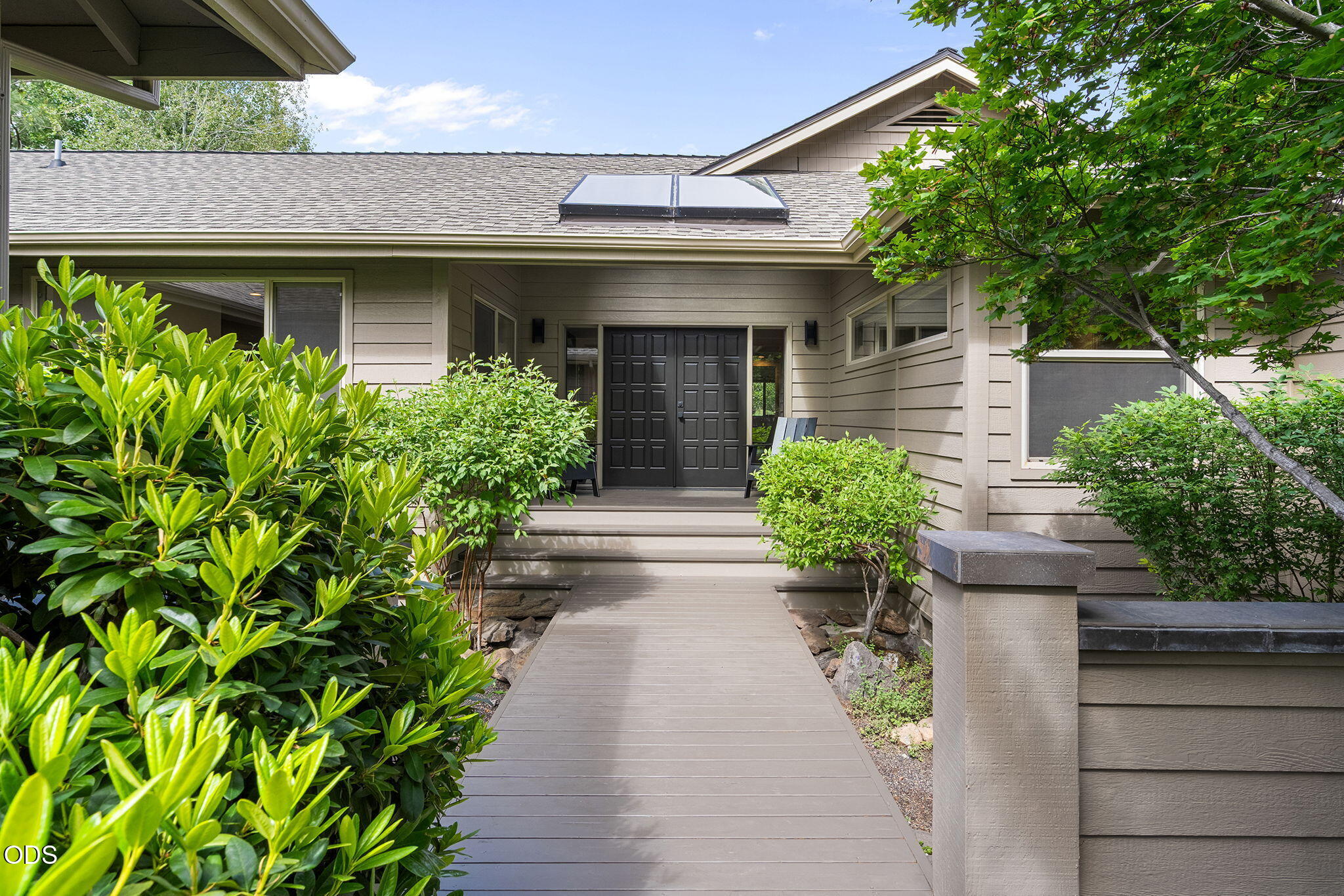 2767 NW Champion Circle